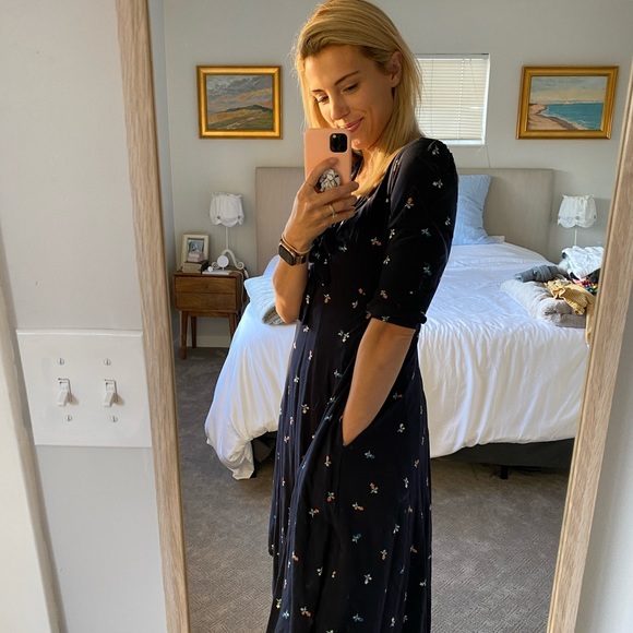 Anthropologie Dresses & Skirts - Anthropologie Navy blossom dress